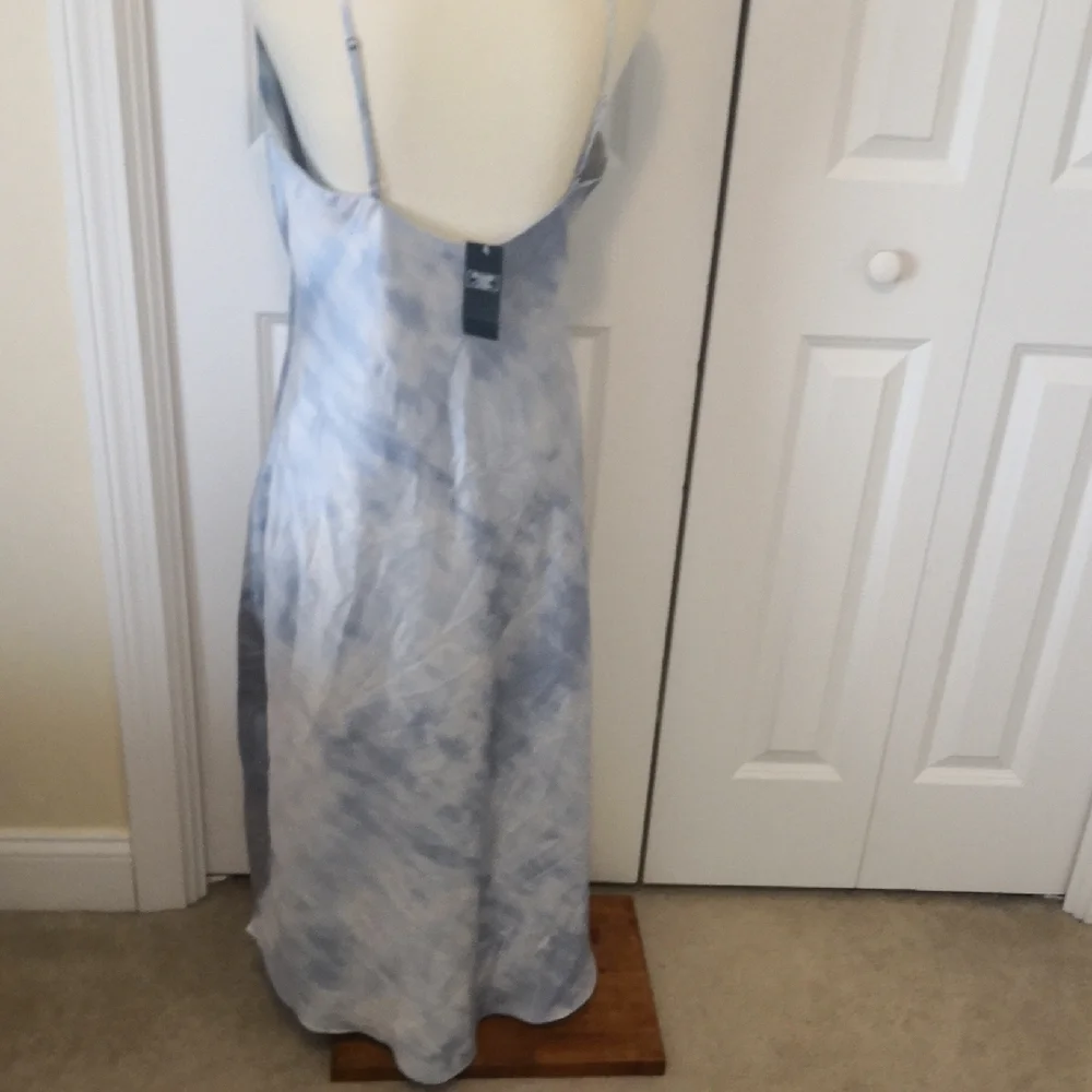 Elegant Blue Tie-Dye Slip Dress